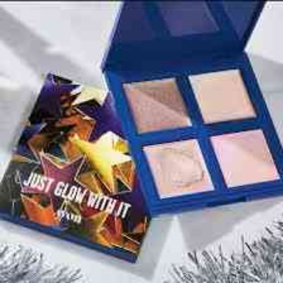 AVON Highlighter Palette Just Glow With It - Picture 2 of 9